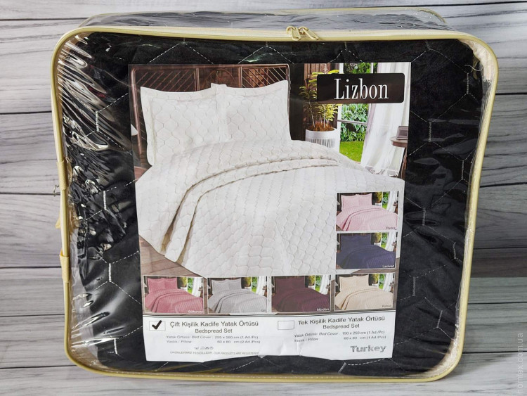 Покрывало Lizbon велюровое 250x260 см. с наволочками черное