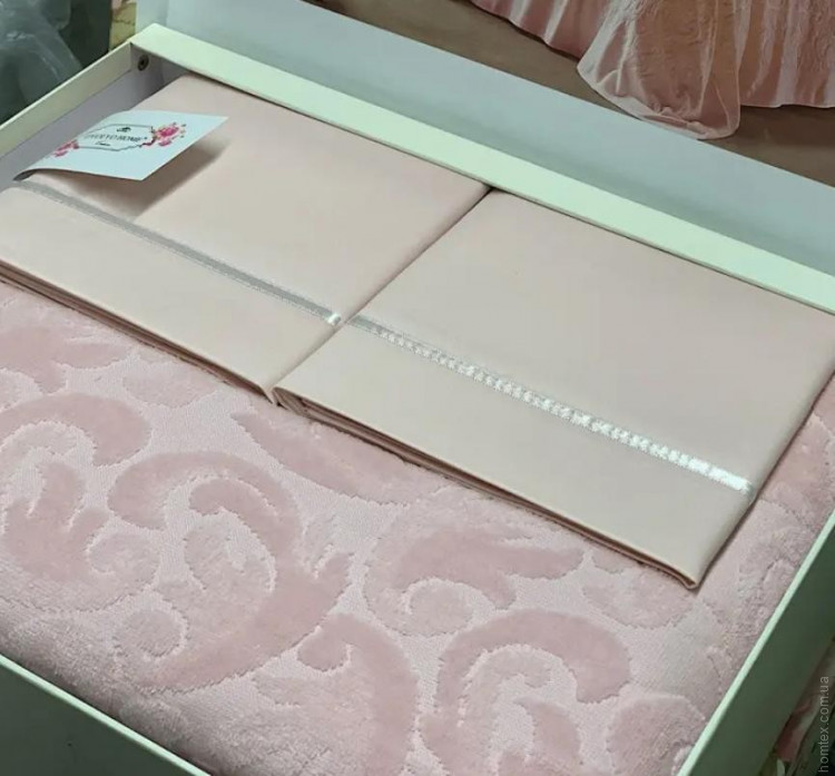 Махрова простирадло Tivolyo Home Baroc pembe 220х240 см + сатинова простирадло з наволочками