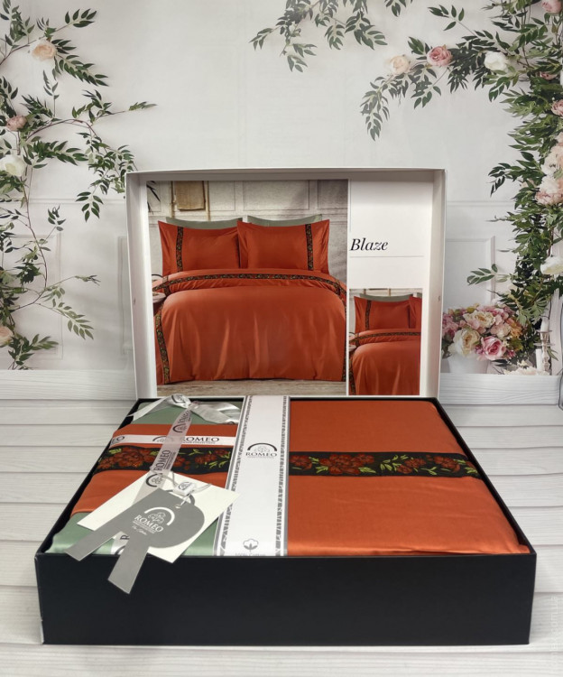 Постільна білизна Romeo Home Blaze сатин люкс євро з вишивкою