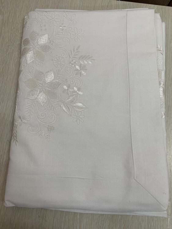 Скатертина Alltex 150x220 см з вишивкою, модель 6