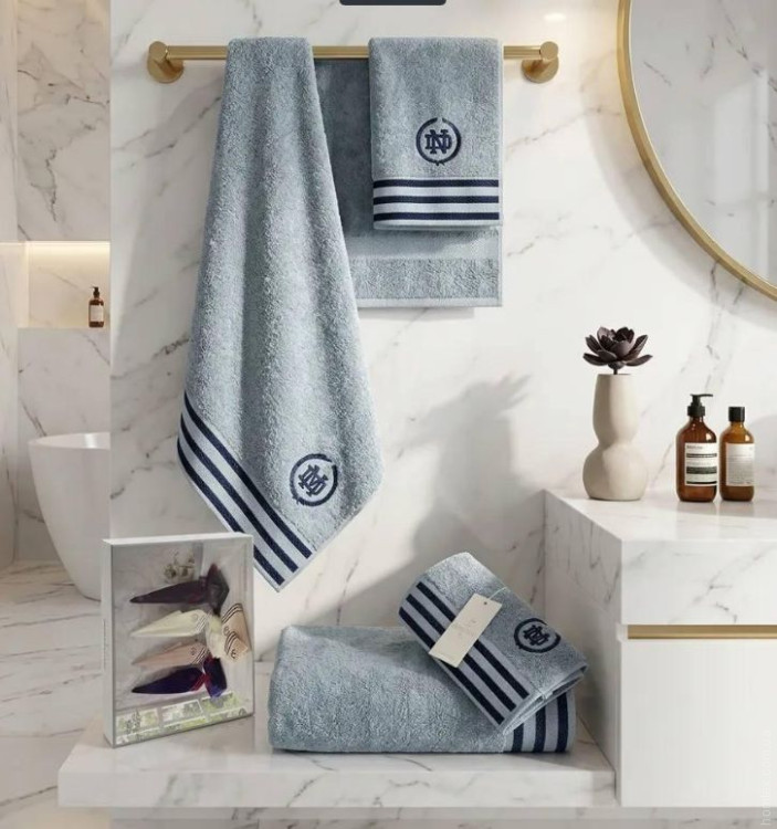 Набор полотенец Maison D'or Delon blue Полоса темно-синяя из 3-х штук 30x50 см+ 50x100 см+ 70x140 см Набор полотенец Maison D'or Delon blue Полоса темно-синяя из 3-х штук 30x50 см+ 50x100 см+ 70x140 см