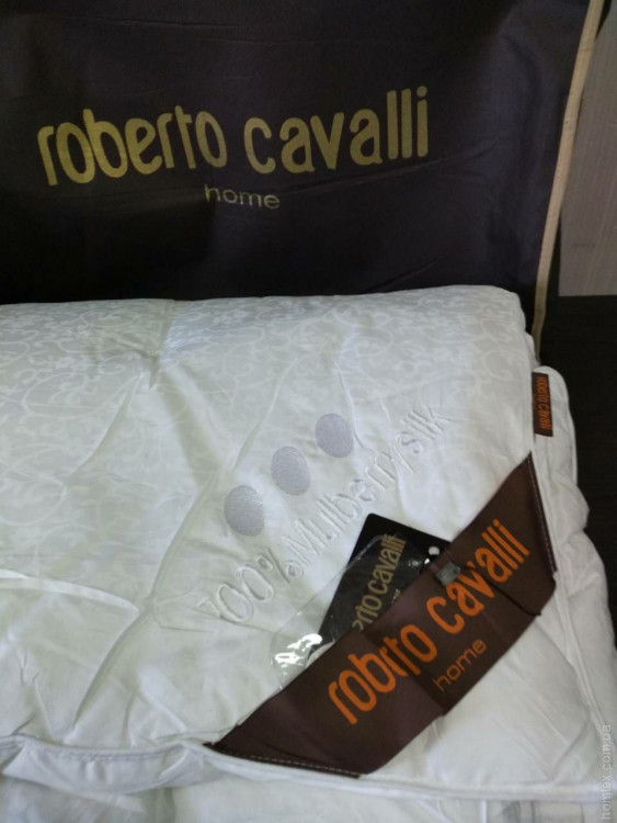 Одеяло Roberto Cavalli шелковое 200x230 см