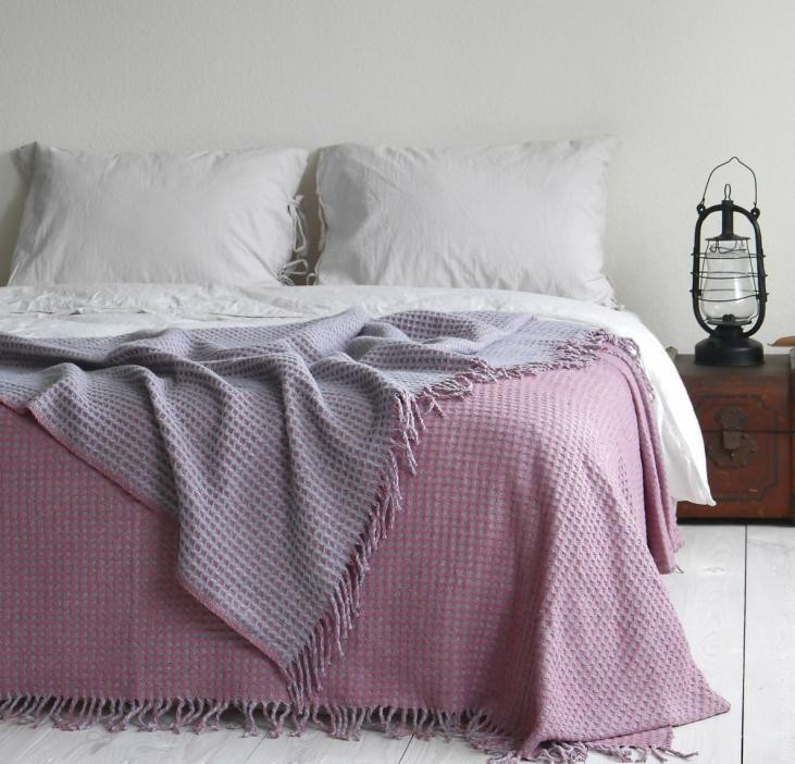 Плед - покривало La Modno Cosy Sky Gray - Raspberry 200x220 см