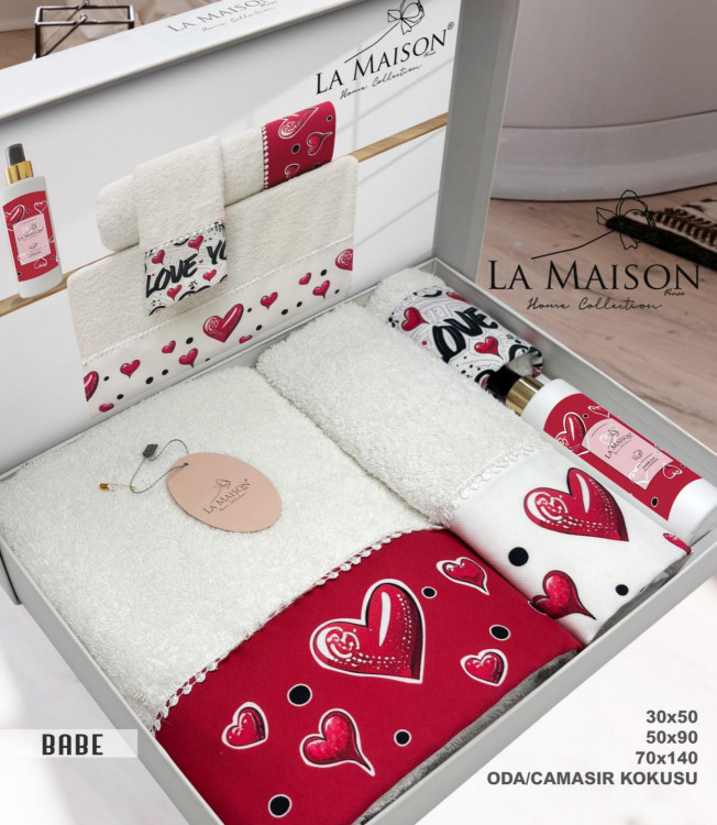 Набір рушників La Maison Babe із 3 шт. 30х50 см + 50х90 см + 70х140 см з парфумом із сердечками