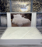 Покривало з наволочками та простирадлом Sahra 240х260 см оксамитовим мереживом молочне