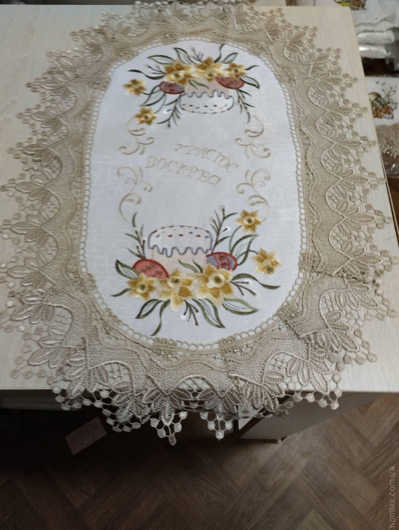 Салфетка пасхальная льняная с вышивкой и кружевом Alltex 40x60 см, модель 14 Салфетка пасхальная льняная с вышивкой и кружевом Alltex 40x60 см, модель 14