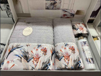 Набір рушників La Maison модель 3 із 3 шт. 30х50 см + 50х90 см + 70х140 см з парфумом