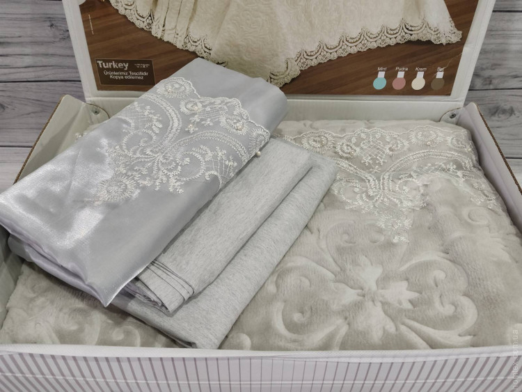Покривало акрилове з мереживом Estima Home 220x240 см з наволочками сіре