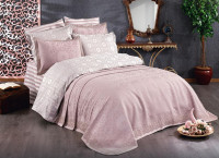 Покрывало жаккардовое с кружевом Finezza Home Delux pudra 250x260 см с наволочками 50х70 см пудра Покрывало жаккардовое с кружевом Finezza Home Delux pudra 250x260 см с наволочками 50х70 см пудра