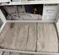 Покрывало жаккардовое Altinbasak Sienna kahve 240x260  см  с наволочками 50х70 см