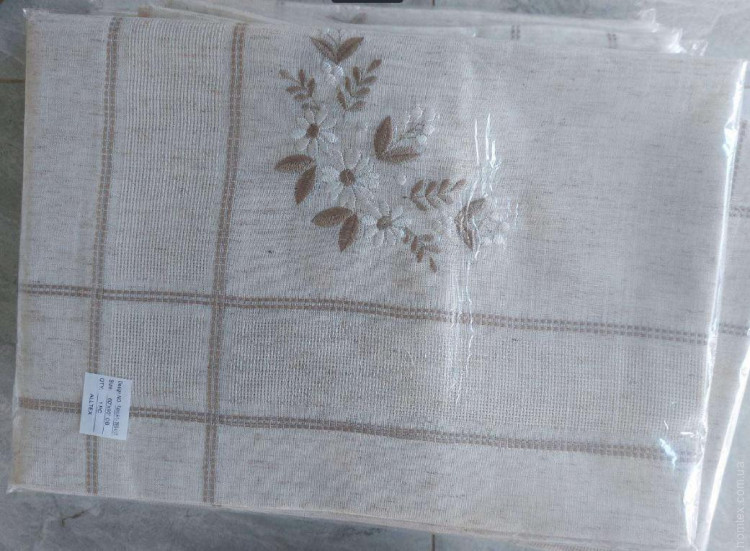 Скатертина Alltex 150x220 см з вишивкою, модель 18