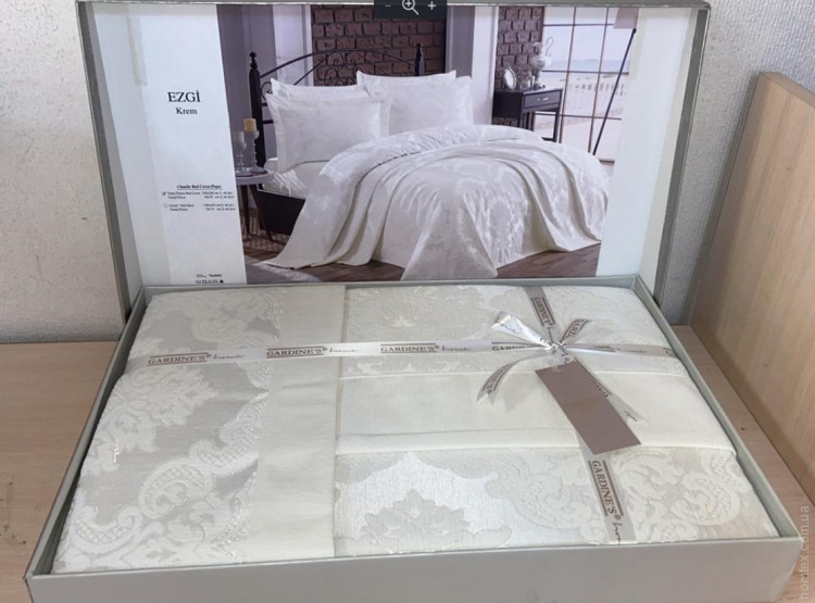 Покривало Gardines жаккардове Ezgi Krem 240х260 см з наволочками Покривало Gardines жаккардове Ezgi Krem 240х260 см з наволочками