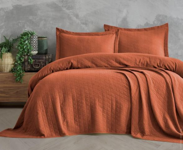 Покрывало хлопковое Saheser Orella tile red 240х260 см с наволочками