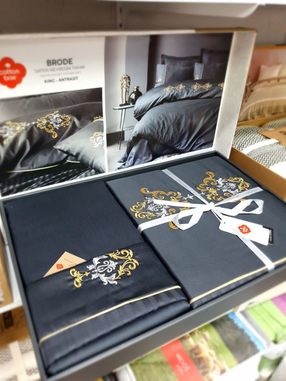 Cotton Box King Antrasit сатин с вышивкой евро Cotton Box King Antrasit сатин с вышивкой евро