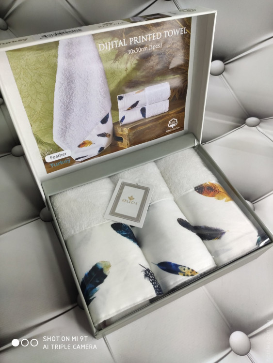 Набор махровых полотенец Belizza Feather из 3-х штук 30x50 см