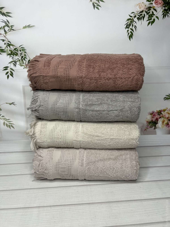 Набор махровых полотенец Velora Home из 4 шт. 70х140 см, модель 5 Набор махровых полотенец Velora Home из 4 шт. 70х140 см, модель 5