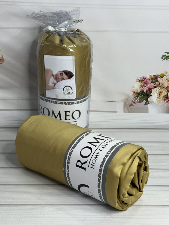 Простынь сатиновая Romeo Home 160x200+30 см с наволочками оловковая Простынь сатиновая Romeo Home 160x200+30 см с наволочками оловковая