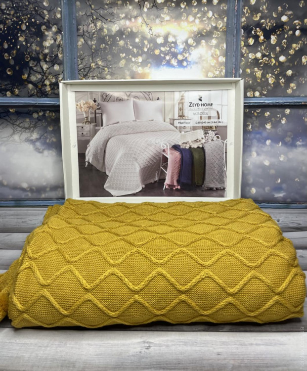 Вязаный плед - покрывало Zeyd Home с помпонами 220x240 см горчичный