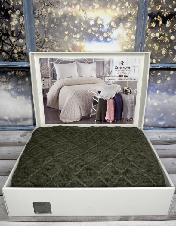 Вязаный плед - покрывало Zeyd Home с помпонами 220x240 см оливковый