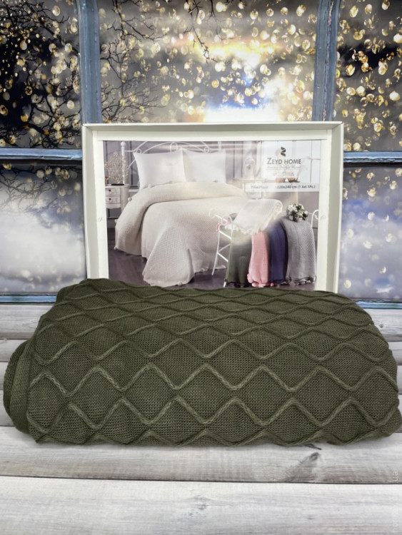 Вязаный плед - покрывало Zeyd Home с помпонами 220x240 см оливковый