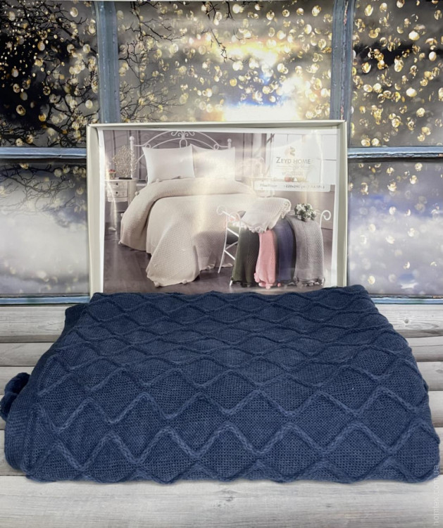 Вязаный плед - покрывало Zeyd Home с помпонами 220x240 см синий