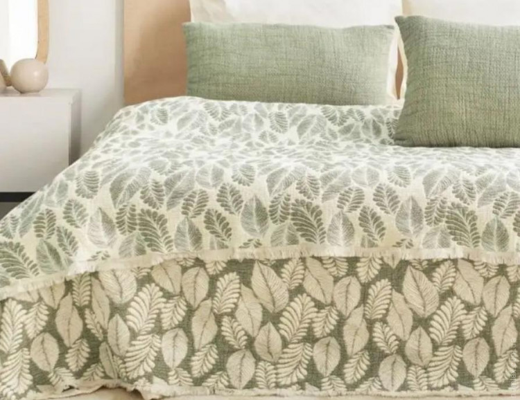 Покривало муслінове Saheser Palmy Yesil 240x260 см з наволочками