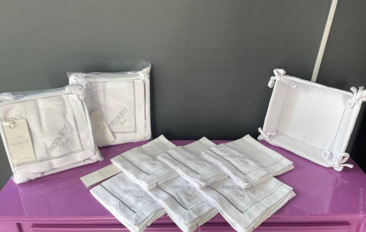 Хлебница + набор столовых салфеток Maison Dor Paris из 6 штук 50х50 см Хлебница + набор столовых салфеток Maison Dor Paris из 6 штук 50х50 см