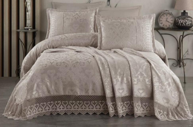 Покривало жакардове з мереживом Moda Box Meryem 240x260 см з наволочками молочне