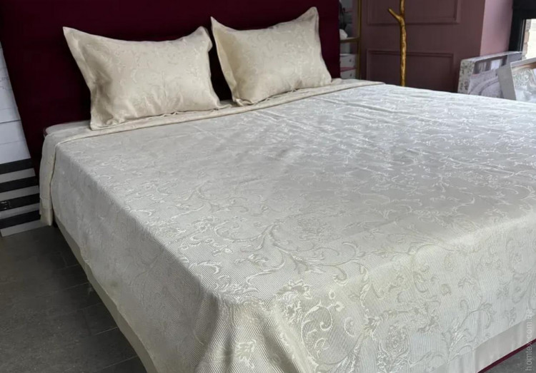 Покривало Maison Dor Paris Elinor krem 240х260 см з наволочками
