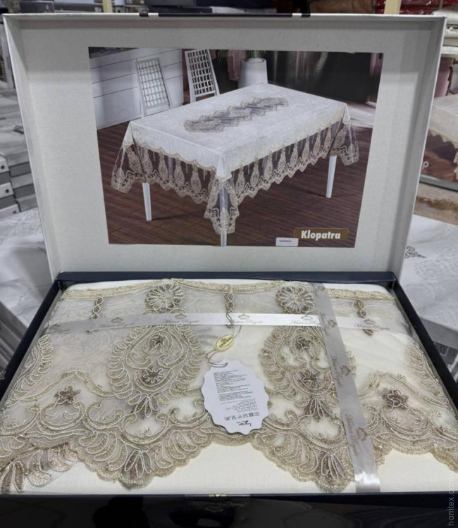 Скатертина лляна з мереживом Maison Royale Klopatra молочна 160x220 см