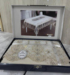 Скатерть льняная с кружевом Maison Royale Klopatra бежевая 160x220 см