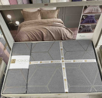 Покрывало жаккардовое Moda Box Ferda 240x260 см серое с наволочками
