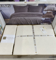 Покрывало жаккардовое Moda Box Belkis 240x260 см молочное с наволочками