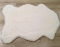 Мягкий пушистый фигурный коврик Armada 100x140 см белый