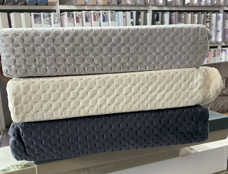 Покрывало велюровое Toskana 180x240 см с наволочкой темно-серое