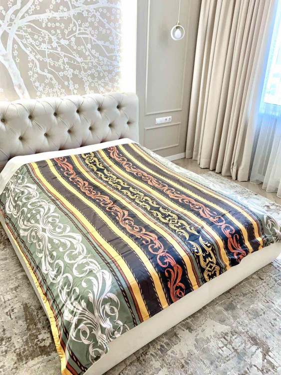 Покрывало IssiHome Страус 200x220 см шелк - микрофибра, модель 14