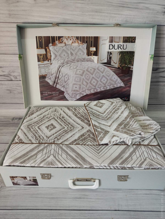 Покривало жакардове Tetti Duru tas 240x260 см з наволочками