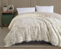 Муслиновое покрывало Moss Home 230x250 см Веточки крем - беж