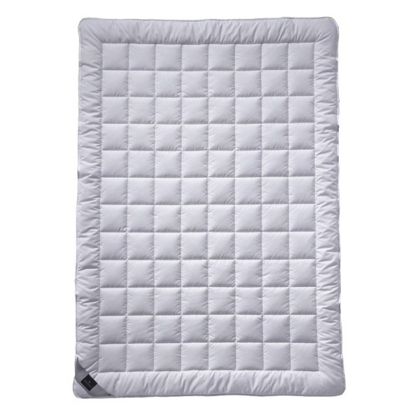 Одеяло Billerbeck Sari (желтое) Superlight 750 гр. 200x220 см