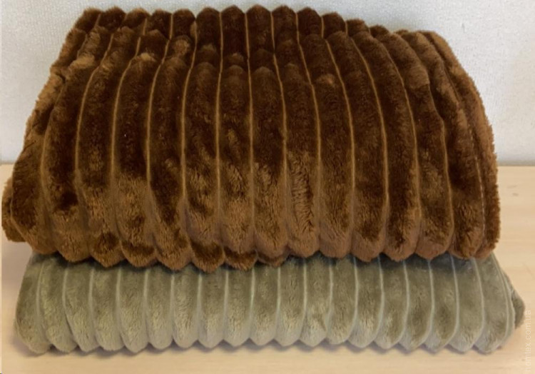 Мягкий плед из микрофибры Koloco 200x220 см крупная полоска - коричневый