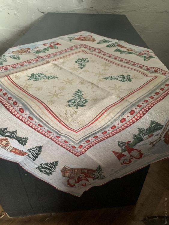 Скатертина гобеленова новорічна Alltex 90x90 см модель 1