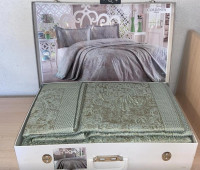 Покрывало жаккардовое IssiHome Cordenya green 250x270 см