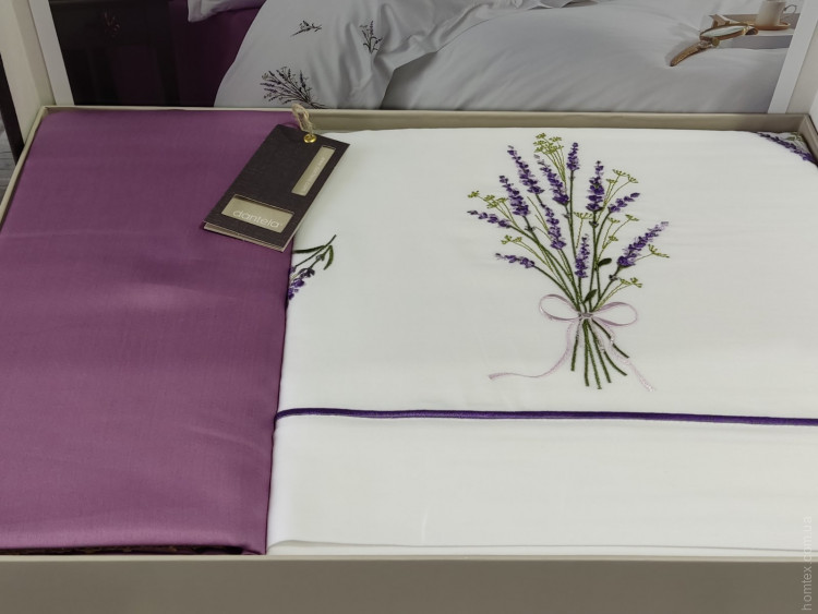 Постільна білизна Dantela Vita Lavender (лавандова) з вишивкою євро