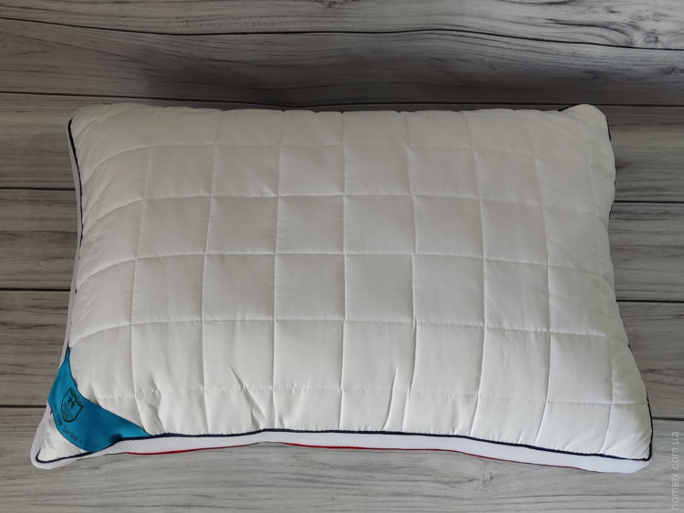 Подушка мікрогель Jereed home 50x70 см, знімний чохол з термовставками по периметру
