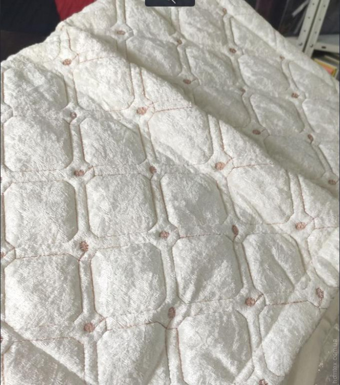 Покривало Lizbon велюрове 250x260 см. з наволочками кремове Покривало Lizbon велюрове 250x260 см. з наволочками кремове