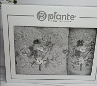 Набір махрових рушників Piante Home із двох штук 50х90+70х140 см з вишивкою модель 21 Набір махрових рушників Piante Home із двох штук 50х90+70х140 см з вишивкою модель 21