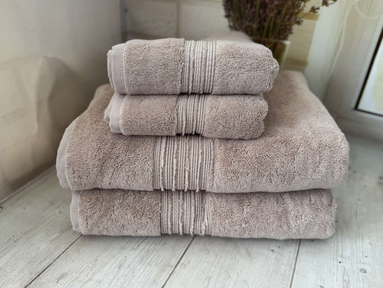 Набір махрових рушників Туреччина 52×77 см із 2-х штук, 80х150 см із 2-х штук, модель 4 Набір махрових рушників Туреччина 52×77 см із 2-х штук, 80х150 см із 2-х штук, модель 4