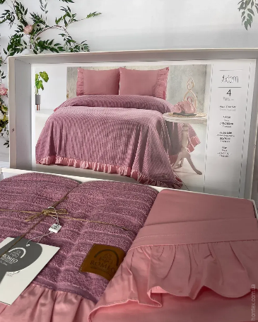Постельное белье Romeo home с махровым пике покрывалом и рюшами Axiom евро
