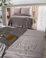 Постельное белье Romeo home с махровым пике покрывалом и рюшами Syntax евро