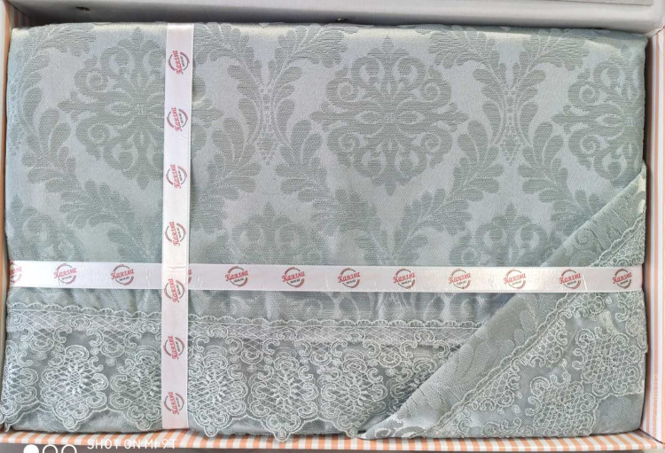 Покрывало жаккардовое Karina Homme Seda maldiv 250x260 см